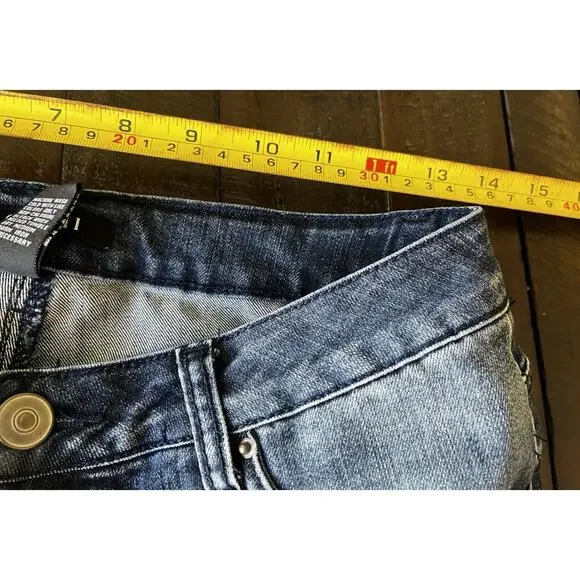 Baccini Women’s Jeans 8P Petite Distressed Embroidered Floral Boho Denim Cuffed - Picture 15 of 16